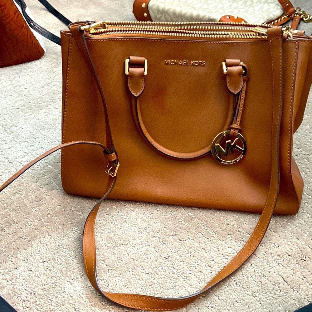 Michael kors purse
